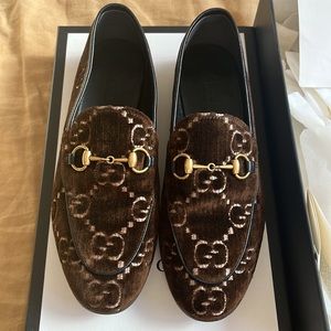 Authentic Gucci GG Loafer Brown Velvet sz 36 Jordaan